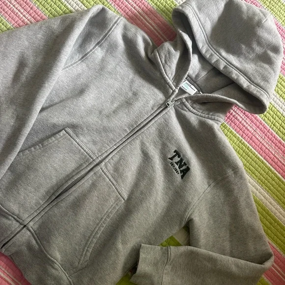 ARITZIA TNA ZIP UP - Picture 3 of 3